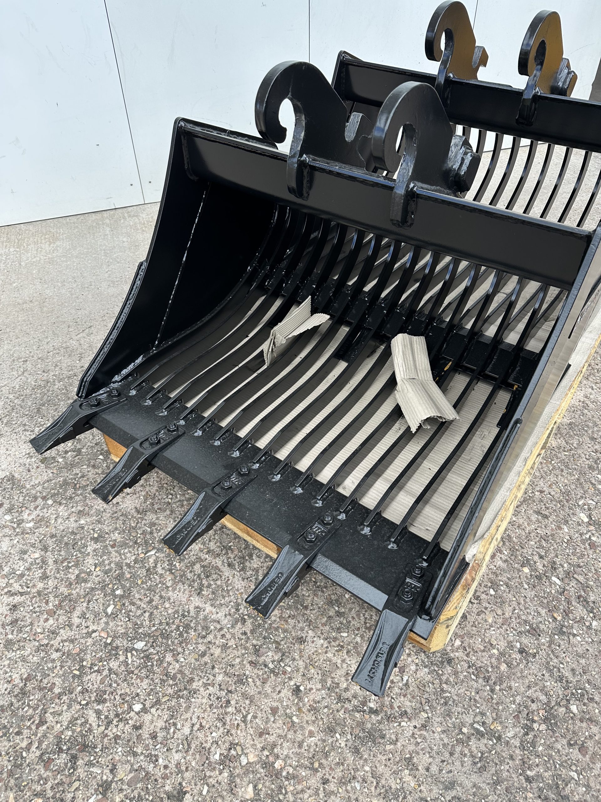 Godet à claire voie 800mm / cw05 / 2,5-4,0T