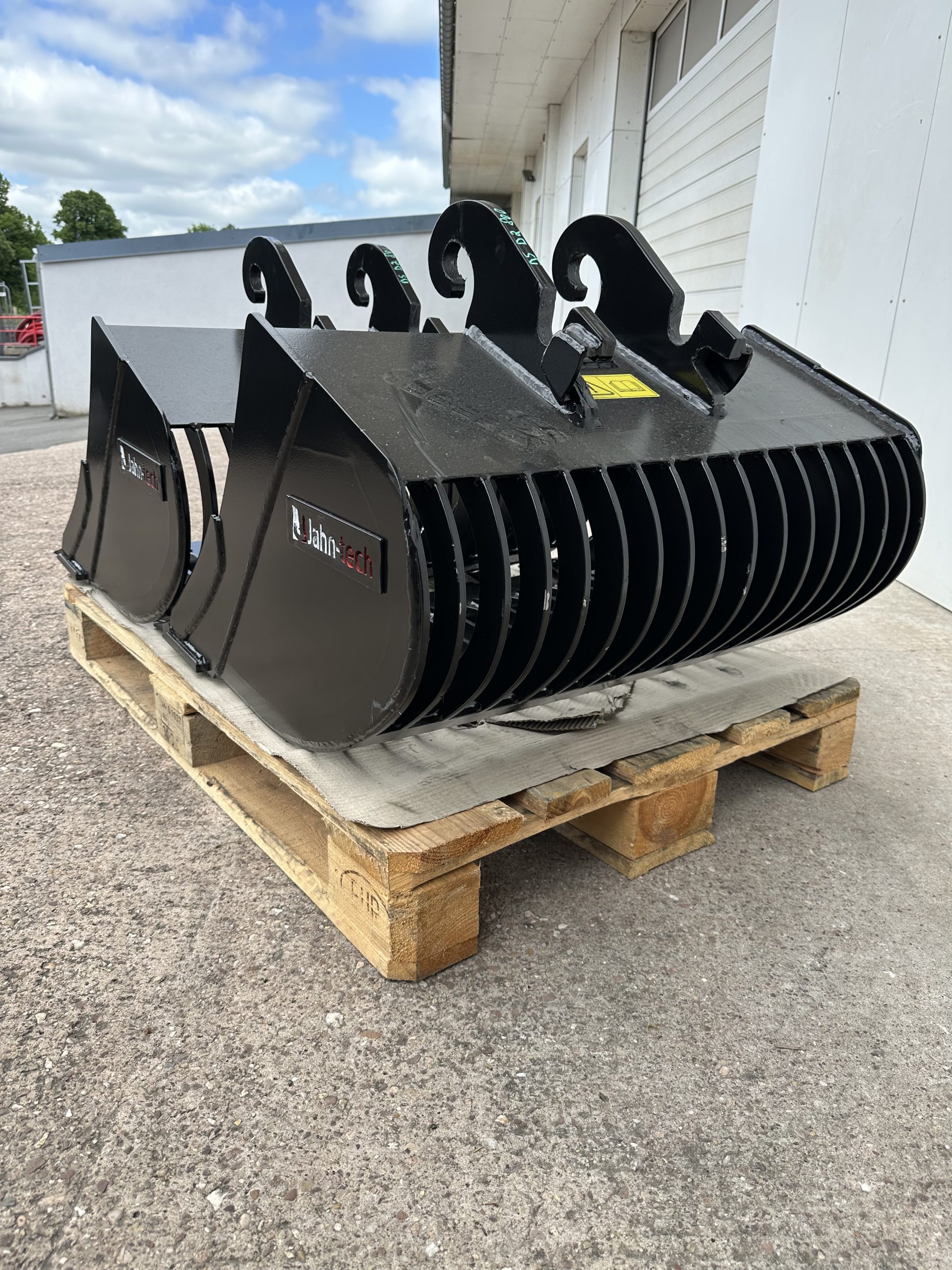 Godet à claire voie 800mm / cw05 / 2,5-4,0T